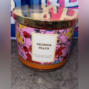 Georgia peach candle